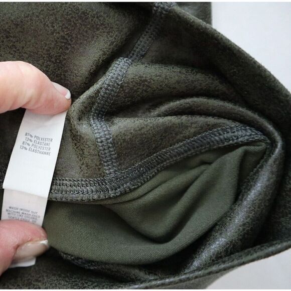 Offline x Aerie Women's Sz M Olive Green The Hugger Hi-Waisted Crackle Leggings - Picture 7 of 9
